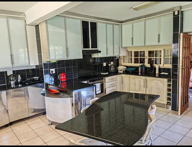 4 BEDROOM HOUSE FOR SALE IN CHILTERN HILLS